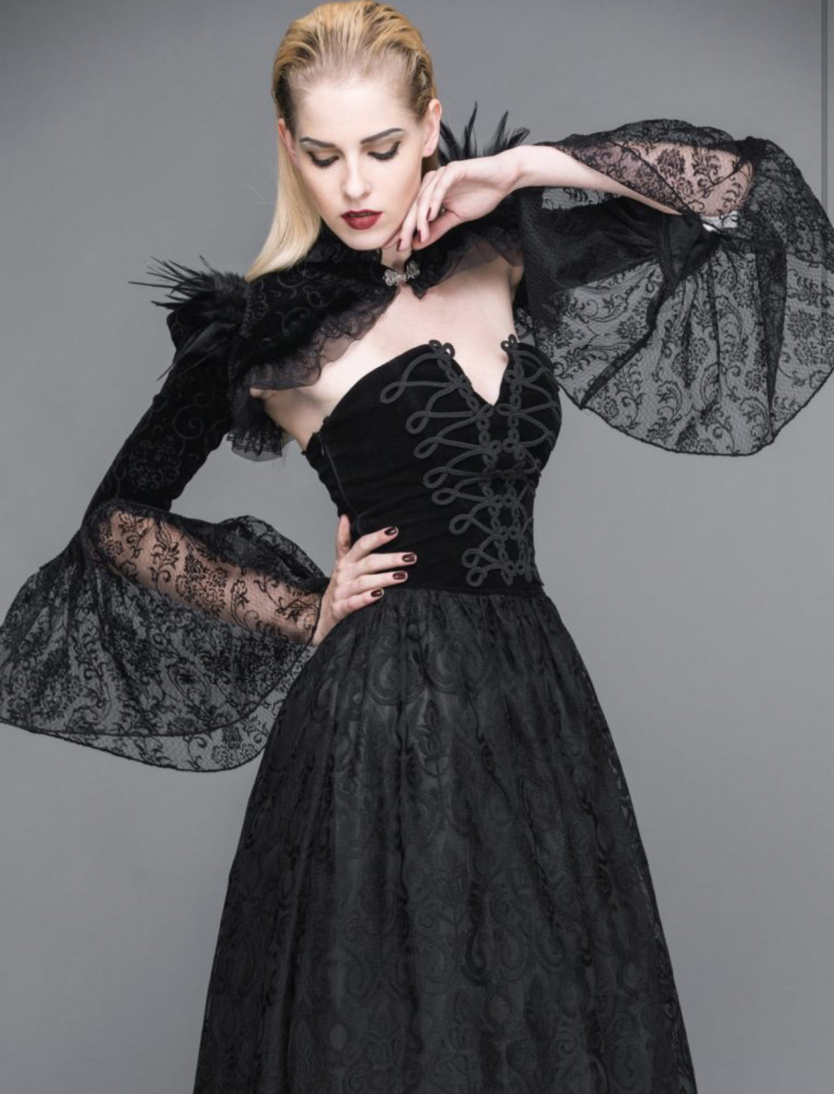 Vintage Gothic Short Feather Cape