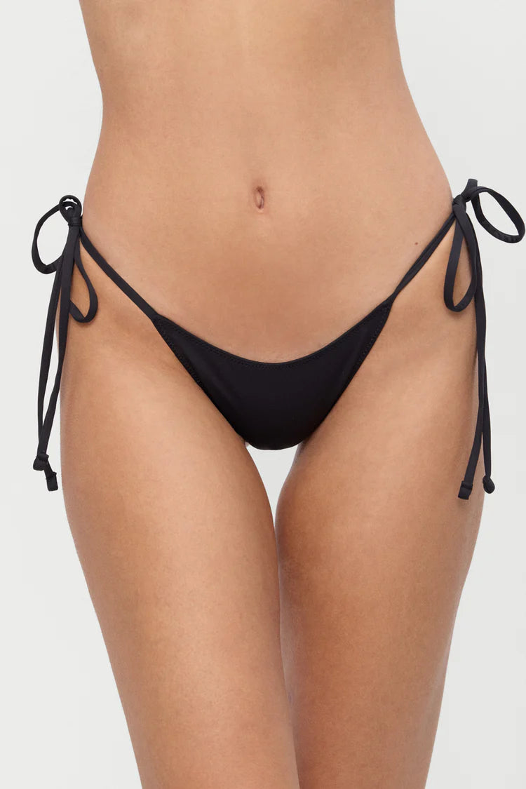 Frankies Bikinis Austin Ruffle Underwire Bikini Top & Mackenzie Cheeky String Bikini Bottom - Black