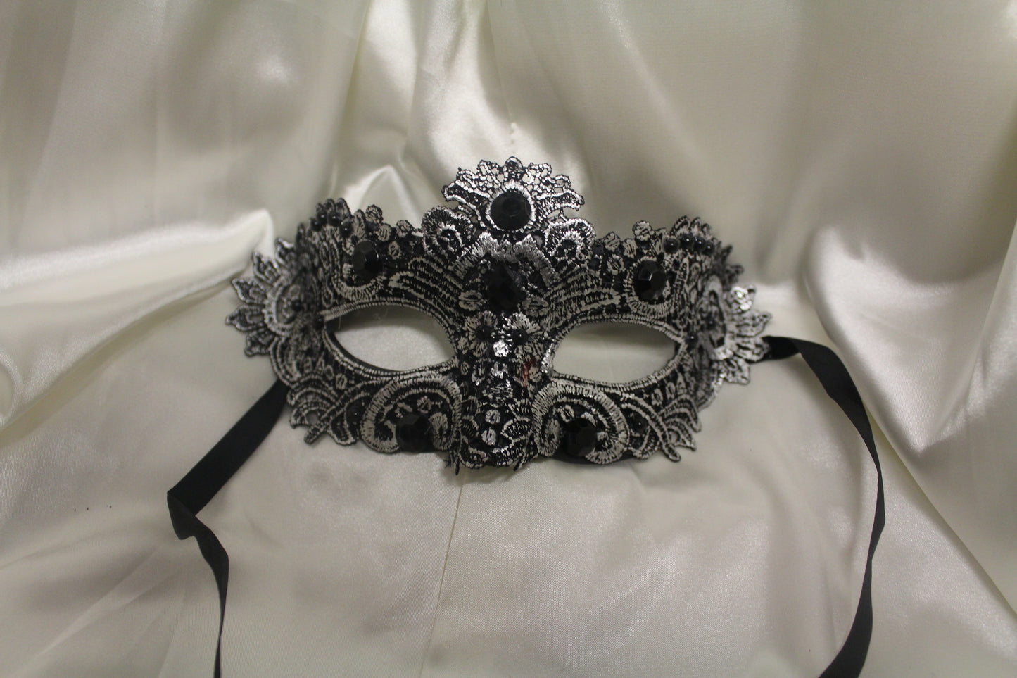 Silver Baroque Masquerade Mask