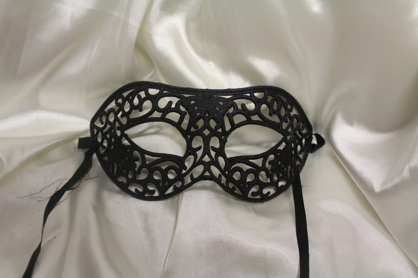 Black Glitter Cutout Masquerade Mask