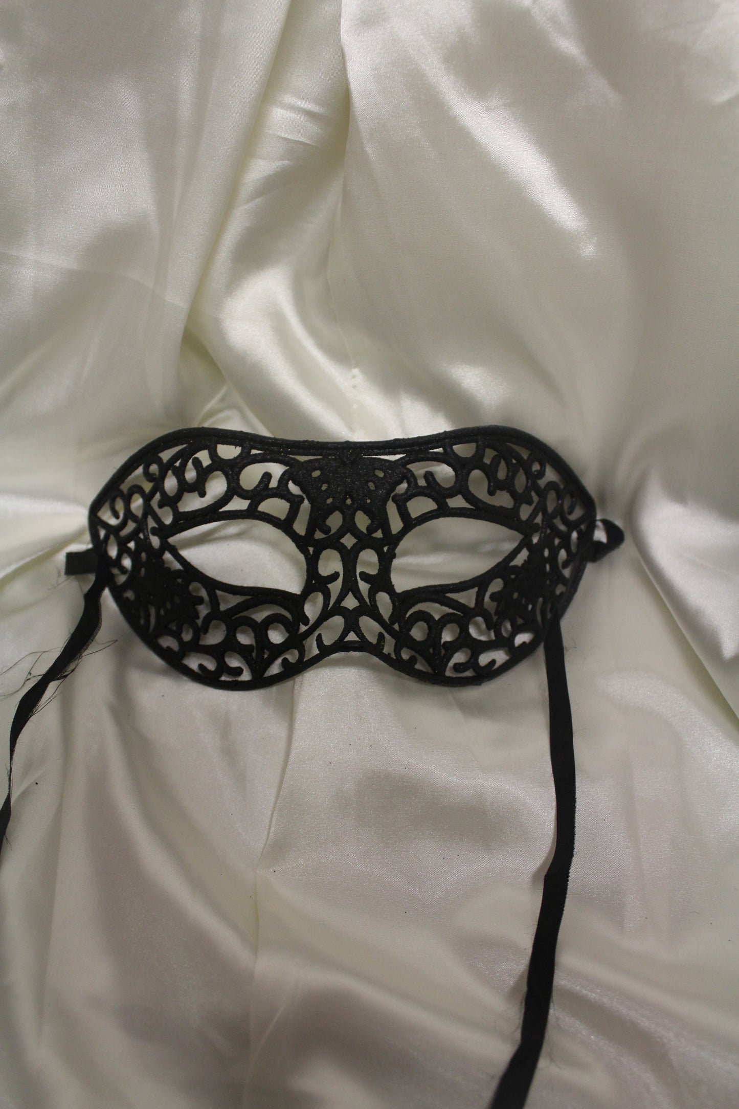 Black Glitter Cutout Masquerade Mask